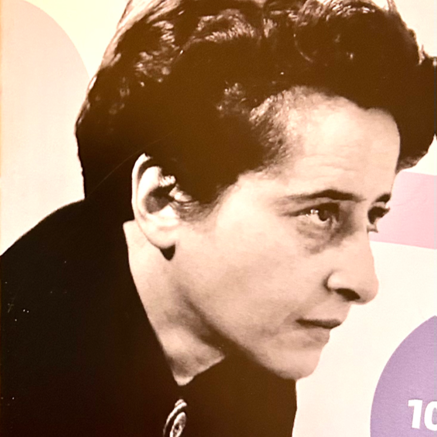 Hannah Arendt  fotografiert von Fred Stein